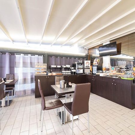 Hotel Cesirja Casavatore ภายนอก รูปภาพ