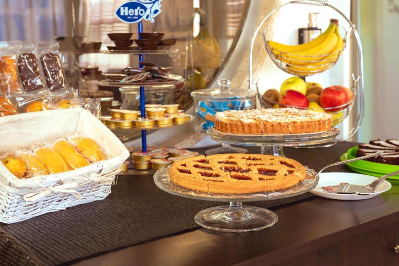 Hotel Cesirja Casavatore ภายนอก รูปภาพ